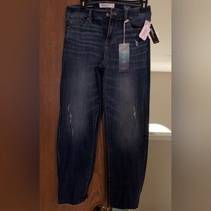 Liverpool Kennedy crop straight jeans. Size 6/28. Liverpool Eco jeans.NWT